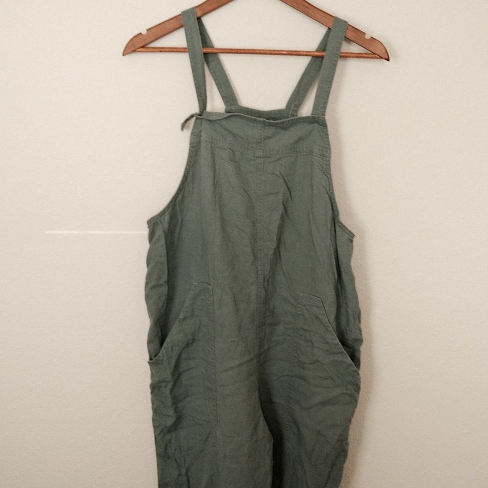 Universal Thread Green Lightweight Overalls